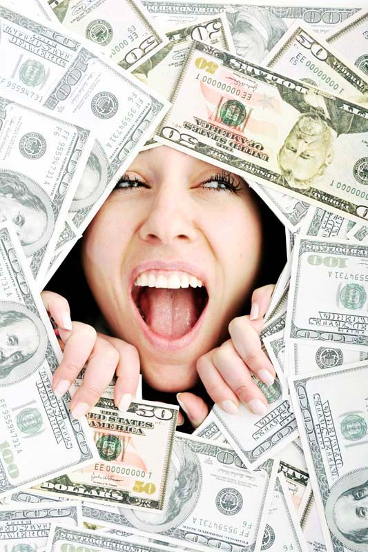 دانلود تصویر با کیفیت خانم پشت دلار ها