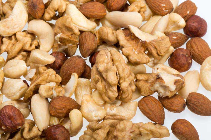 تصویر لارج فرمت از مغز بادام و گردو