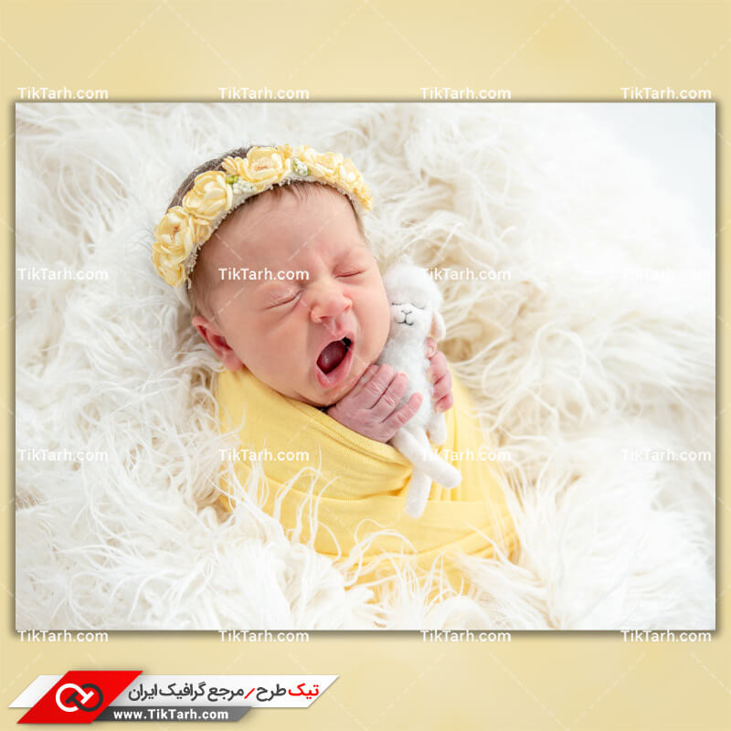 دانلود تصویر با کیفیت نوزاد و عروسک