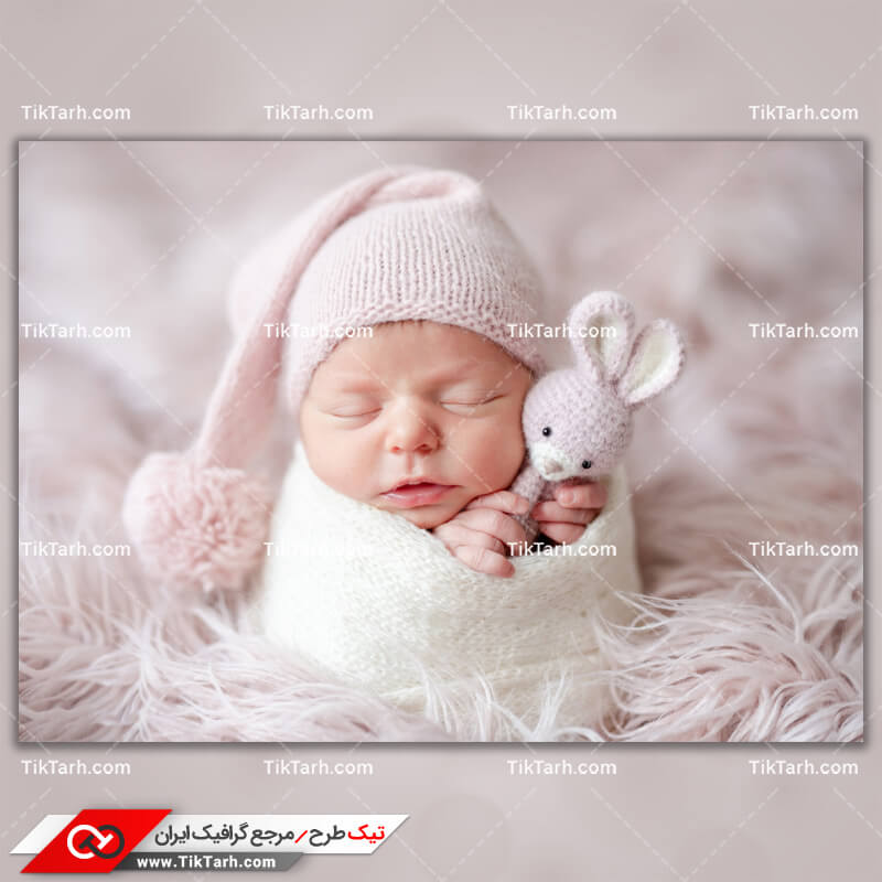 دانلود تصویر با کیفیت کودک با عروسک