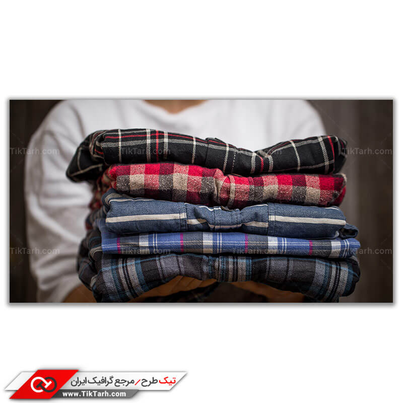 عکس گرافیکی پیراهن های تا شده