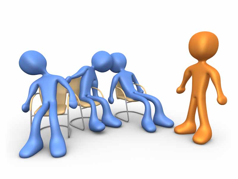 عکس آدمک های بی حال روی صندلی