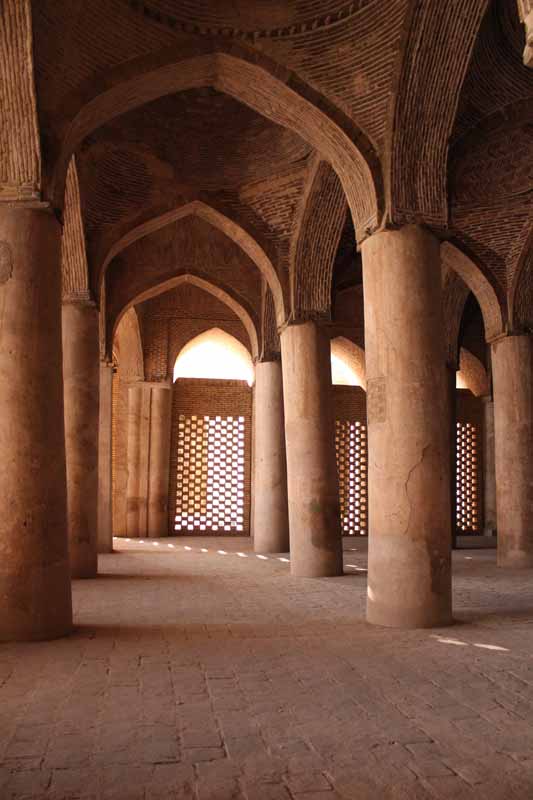 عکس باکیفیت ستون های گلی