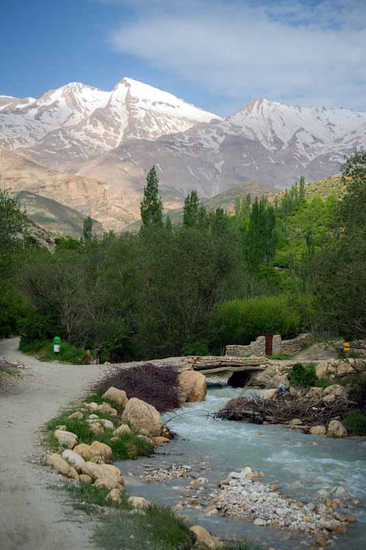 تصویر منطقه سر سبز دنا