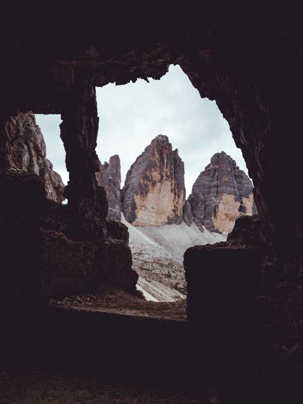 تصویر غار کوهستان