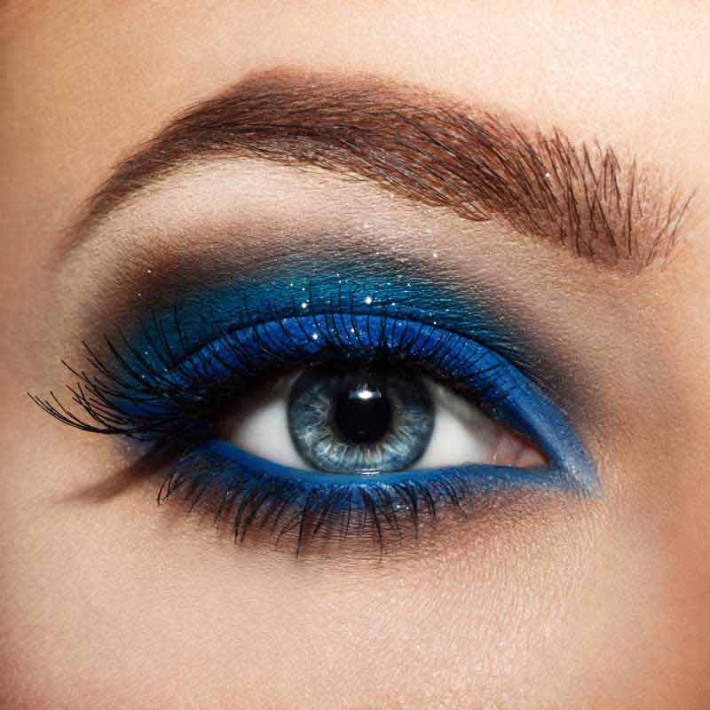 عکس گرافیکی آرایش چشم آبی