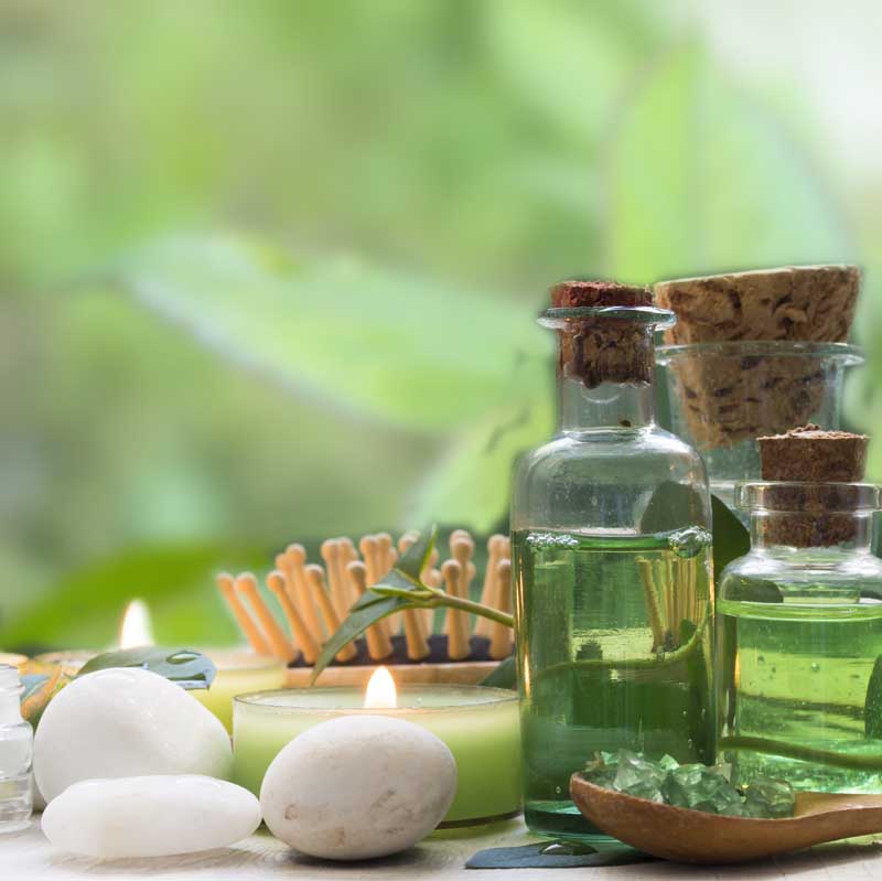 عکس لارج فرمت روغن با شانه ماساژ