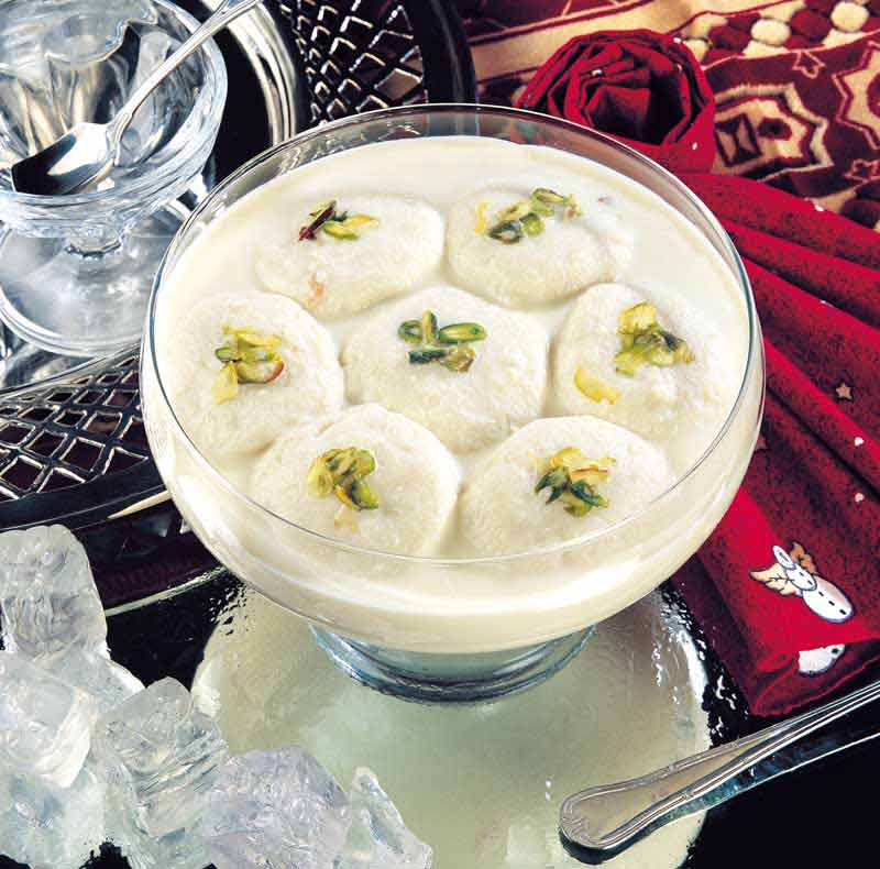 تصویر لارج فرمت باسلوق با مغز پسته