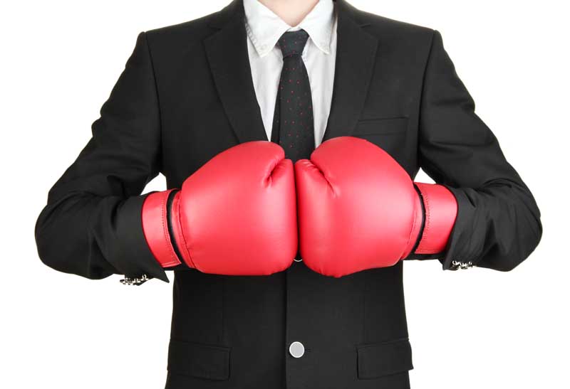 عکس از مرد با دستکش بوکس