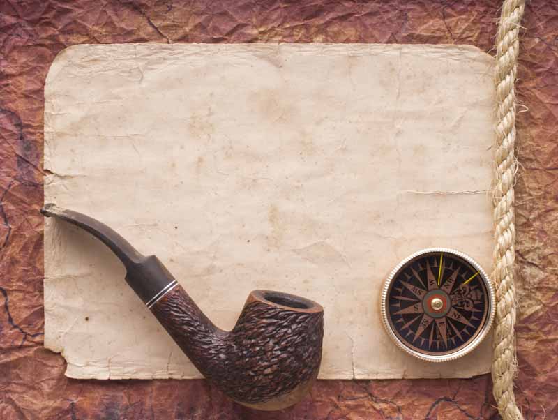 تصویر با کیفیت پیپ و قطب نما