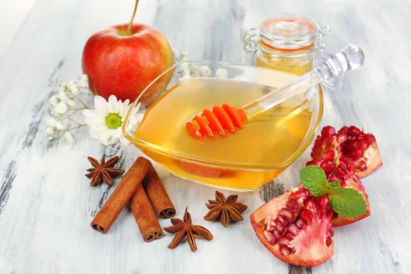 عکس لارج فرمت از عسل و دارچین
