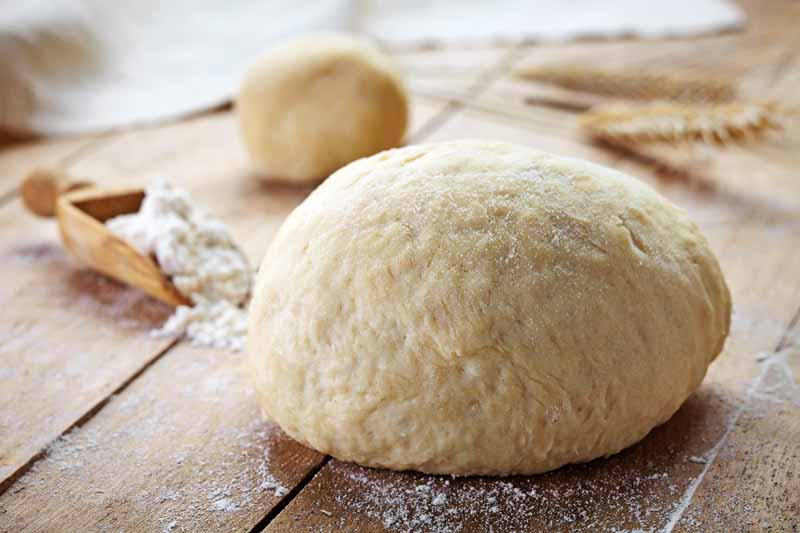 عکس با کیفیت از چانه خمیر آماده