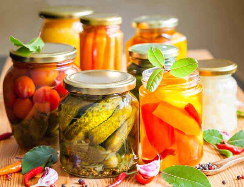 عکس با کیفیت از شیشه های ترشی