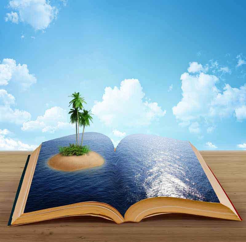 تصویر لارج فرمت از دریا روی کتاب