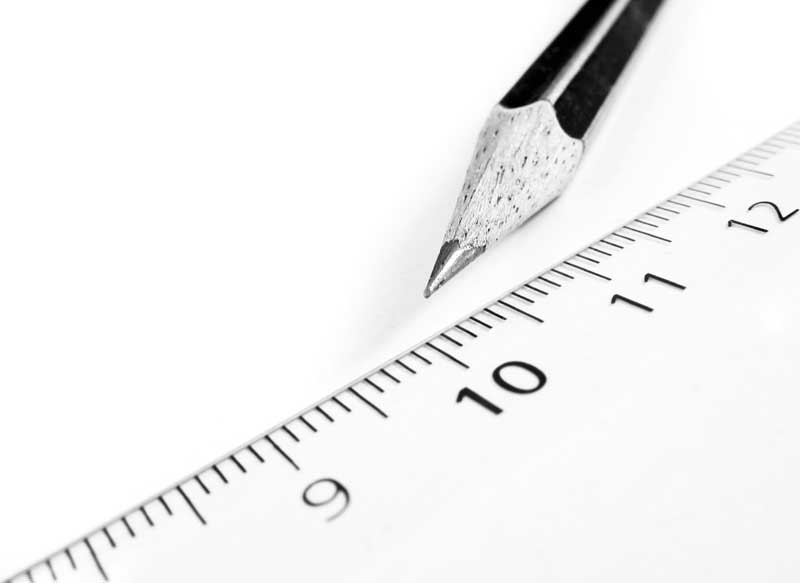 عکس با کیفیت از خط کش و مداد