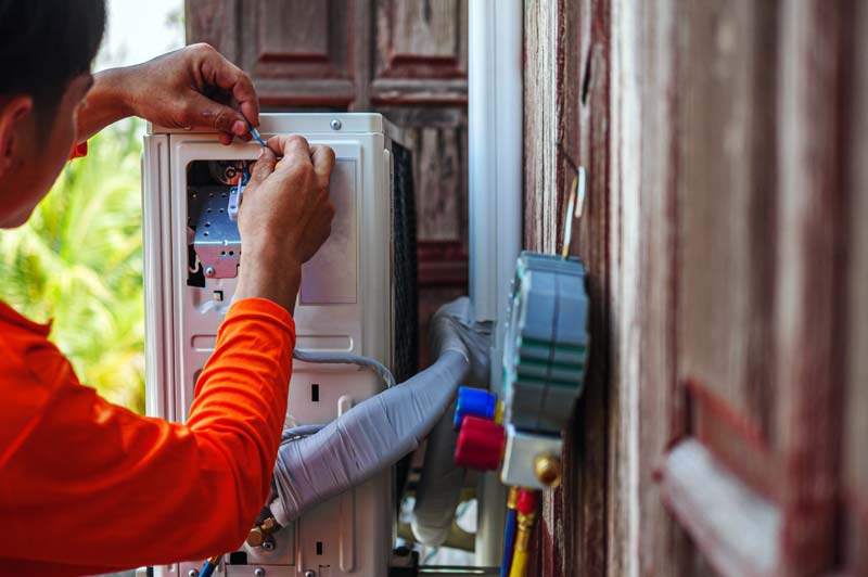 عکس با کیفیت سرویس و تعمیر کولر گازی